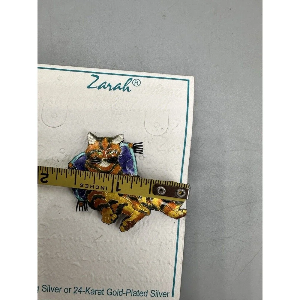 Fabulous vintage ZARAH sterling silver studio enamel art cat brooch pin On Card